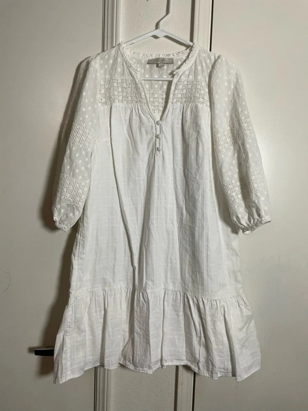 Loft Ann Taylor White dotted lace trim flounce swing dress vacation